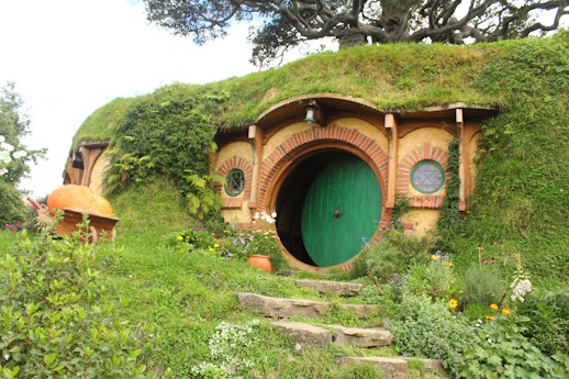 The Ultimate Lord of the Rings Road Trip in New Zealand with RentX’s Eco-Friendly Car Hire